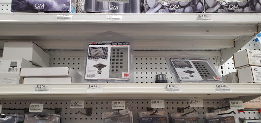 Paint Store «Miami Home Centers, Benjamin Moore Paint Center, South Miami», reviews and photos, 7325 SW 57th Ave, South Miami, FL 33143, USA