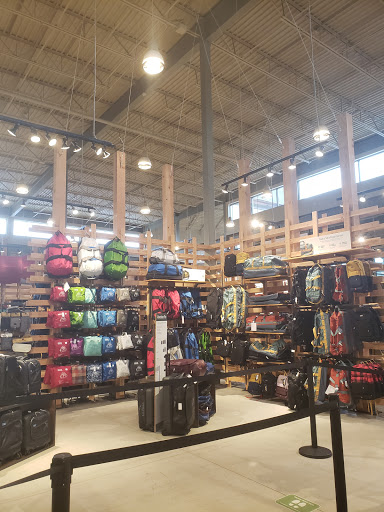 Clothing Store «L.L. Bean», reviews and photos, 280 School St, Mansfield, MA 02048, USA