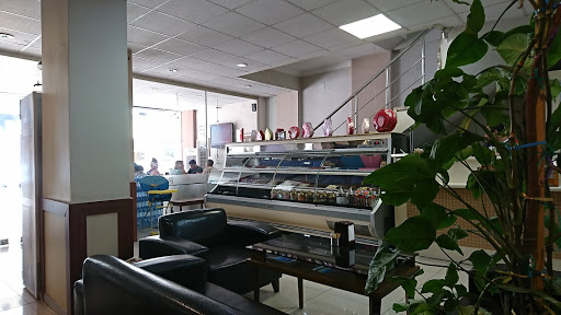 Reyhan Unlu Mamüller