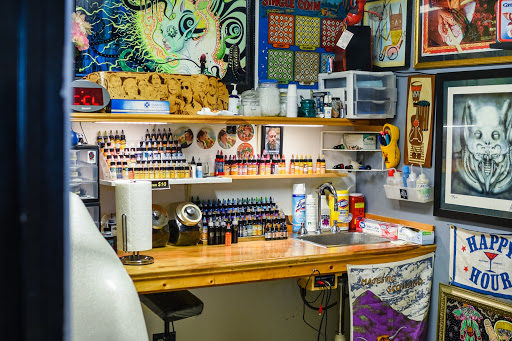 Tattoo Shop «Modern Age Tattoo Co», reviews and photos, 5369 N Dixie Hwy, Elizabethtown, KY 42701, USA