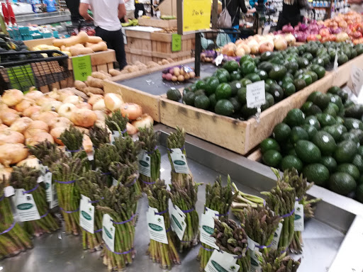 Grocery Store «Whole Foods Market», reviews and photos, 102 New Waverly Pl, Cary, NC 27518, USA