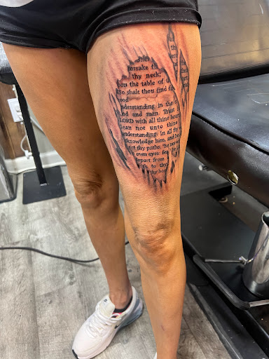 Find tattoo gift ideas for your next unique tattoo in Linn Creek at Hillard Skillard Tattoos, LLC.
