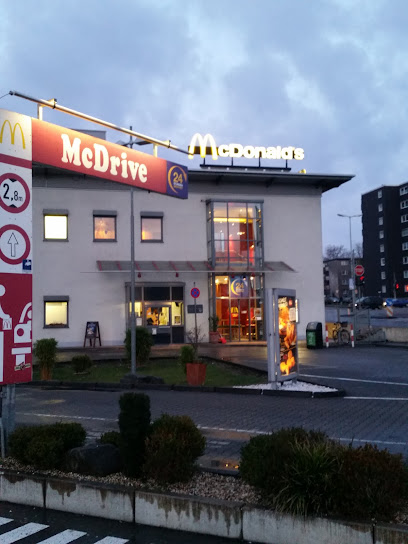 McDonald,s - Am Südring-Center 1, 46242 Bottrop, Germany