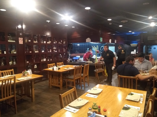 Sakura Restaurant Bar