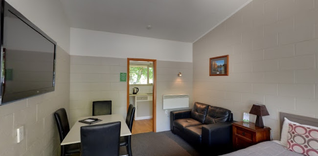 Reviews of 219 On Johns Motel & Holiday Park in Christchurch - Hotel