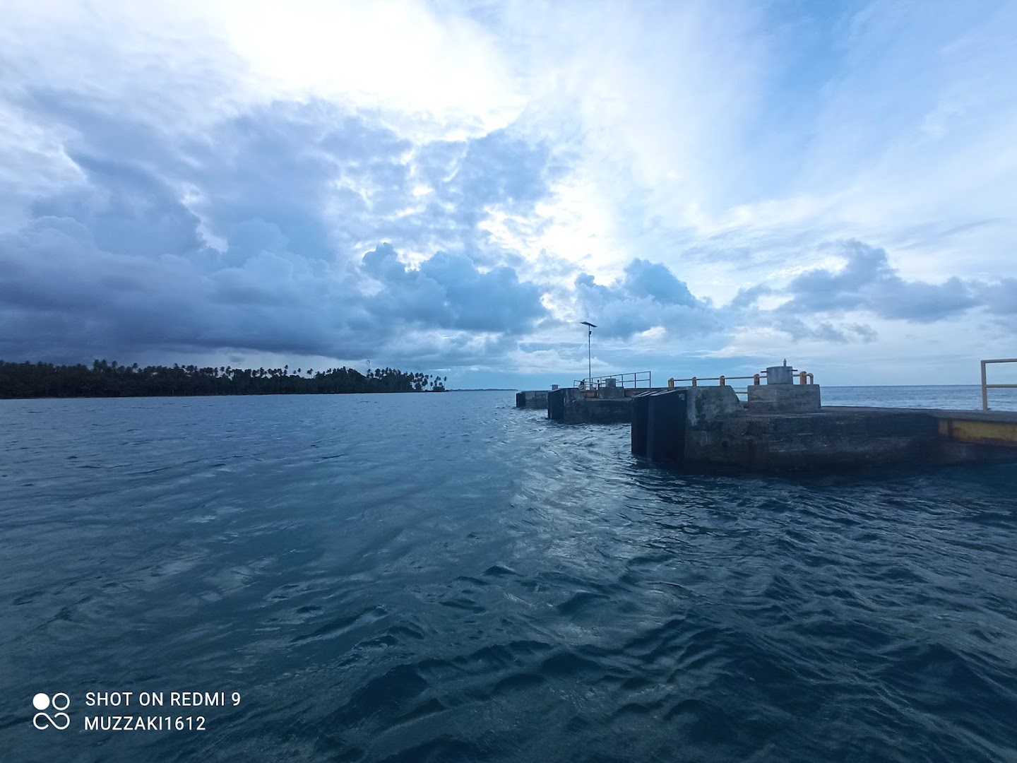 Gambar Pelabuhan Pulau Banyak