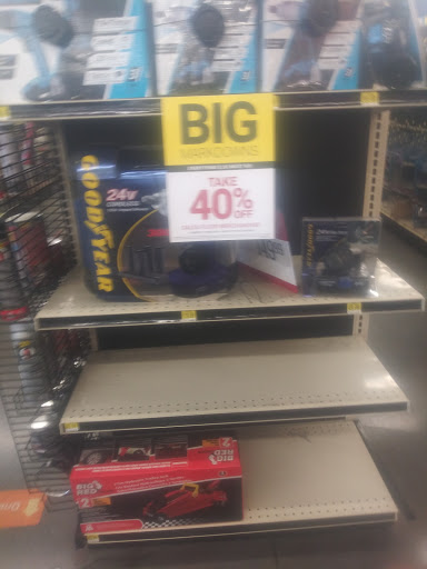 Auto Parts Store «Pep Boys Auto Parts & Service», reviews and photos, 11456 Washington Blvd, Whittier, CA 90606, USA