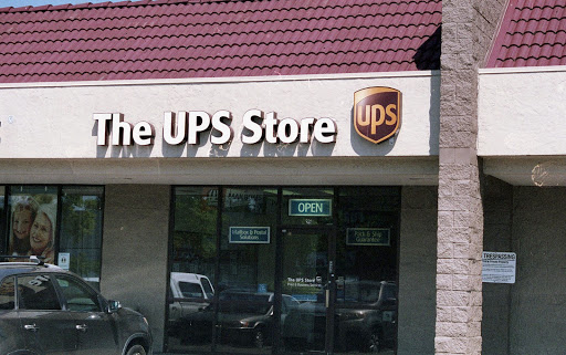 Shipping and Mailing Service «The UPS Store», reviews and photos, 10121 Evergreen Way #25, Everett, WA 98204, USA