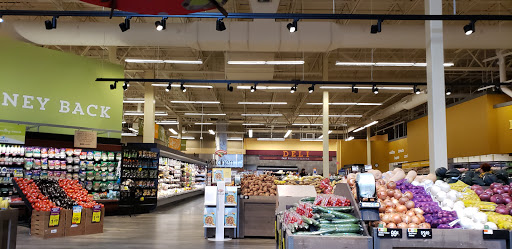 Grocery Store «Hannaford Supermarket», reviews and photos, 7 Hannaford Dr, Westbrook, ME 04092, USA