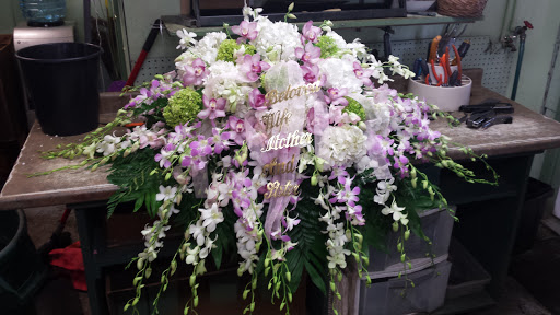 Florist «Kirk Florist», reviews and photos, 80 W Farms Rd, Farmingdale, NJ 07727, USA