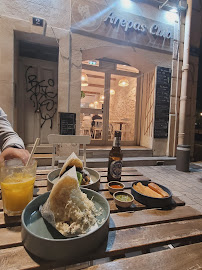 Plats et boissons du Restaurant de cuisine latino-américaine moderne Arepas Club Marseille (& Cevichería) - n°8