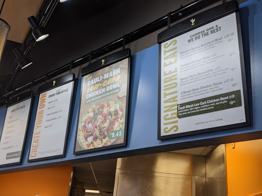 Mexican Restaurant «QDOBA Mexican Eats», reviews and photos, 2421 Cranberry Hwy #304, Wareham, MA 02571, USA