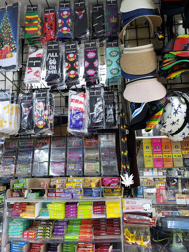 Grocery Store «Louisiana Discount Market», reviews and photos, 1641 Louisiana Ave, New Orleans, LA 70115, USA