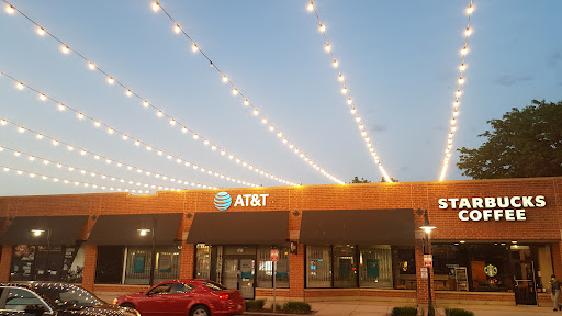 Shopping Mall «Riverpoint Center», reviews and photos, 1730 W Fullerton Ave, Chicago, IL 60614, USA