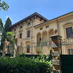 Photo n°1 de l'avis de Peter.a fait le 05/08/2019 à 20:34 sur le  Institute Sisters of Saint Elizabeth à Florence