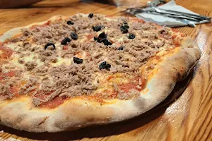 Pizza Pesto image