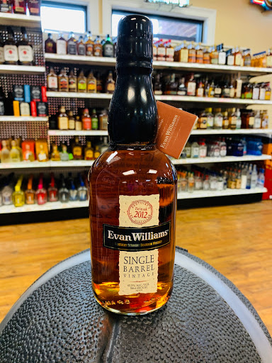 Liquor Store «Peavine Wine & Spirits», reviews and photos, 745 Peavine Rd, Crossville, TN 38571, USA