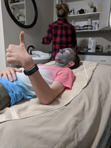 Nail Salon «Bliss Lash & Nail Salon», reviews and photos, 8105 Grand River Ave #200, Brighton, MI 48114, USA