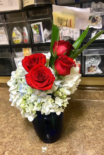 Florist «Janie Beane Florist, Inc.», reviews and photos, 4100 E Bay Dr # 36, Clearwater, FL 33764, USA