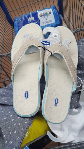 Department Store «Walmart Supercenter», reviews and photos, 555 Colemans Crossing Blvd, Marysville, OH 43040, USA