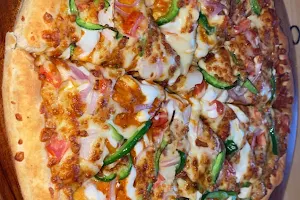 UK Pizza Samana image