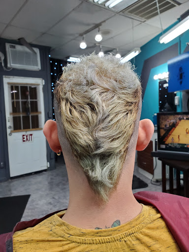 Barber Shop «Los Bambinos Barbershop», reviews and photos, 428 New Britain Ave, Hartford, CT 06106, USA