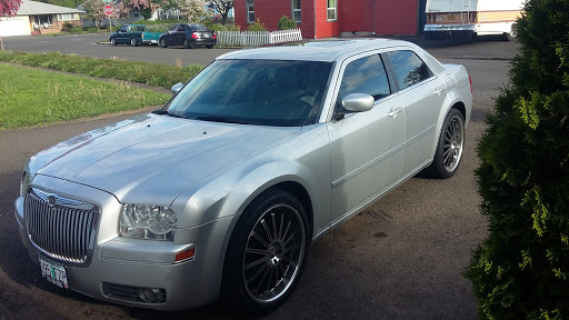 Used Car Dealer «Pacific Cars & Trucks», reviews and photos, 1735 State Hwy 99 N, Eugene, OR 97402, USA