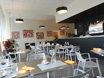 Atmosphère du Restaurant Le Bistrot du Bois Fleuri à Lormont - n°1