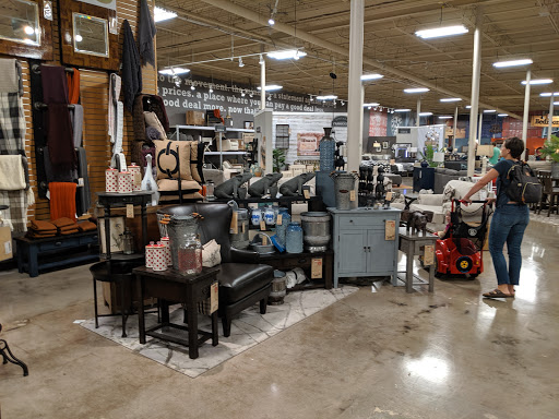 Furniture Store «DOCK 86», reviews and photos, 3201 Country Dr, Little Canada, MN 55117, USA