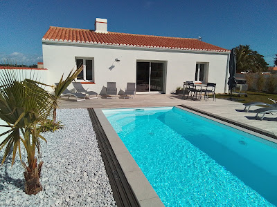Rêve en l'île. Location maison avec Spa privatif intérieur et Piscine chauffée à La Guérinière