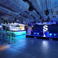 S NIGHTCLUB