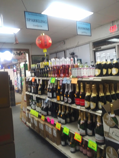 Liquor Store «Laguardia Liquors», reviews and photos, 8008 Chase Dr, Arvada, CO 80003, USA