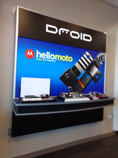 Cell Phone Store «Verizon», reviews and photos, 3945 N Gloster St, Tupelo, MS 38804, USA