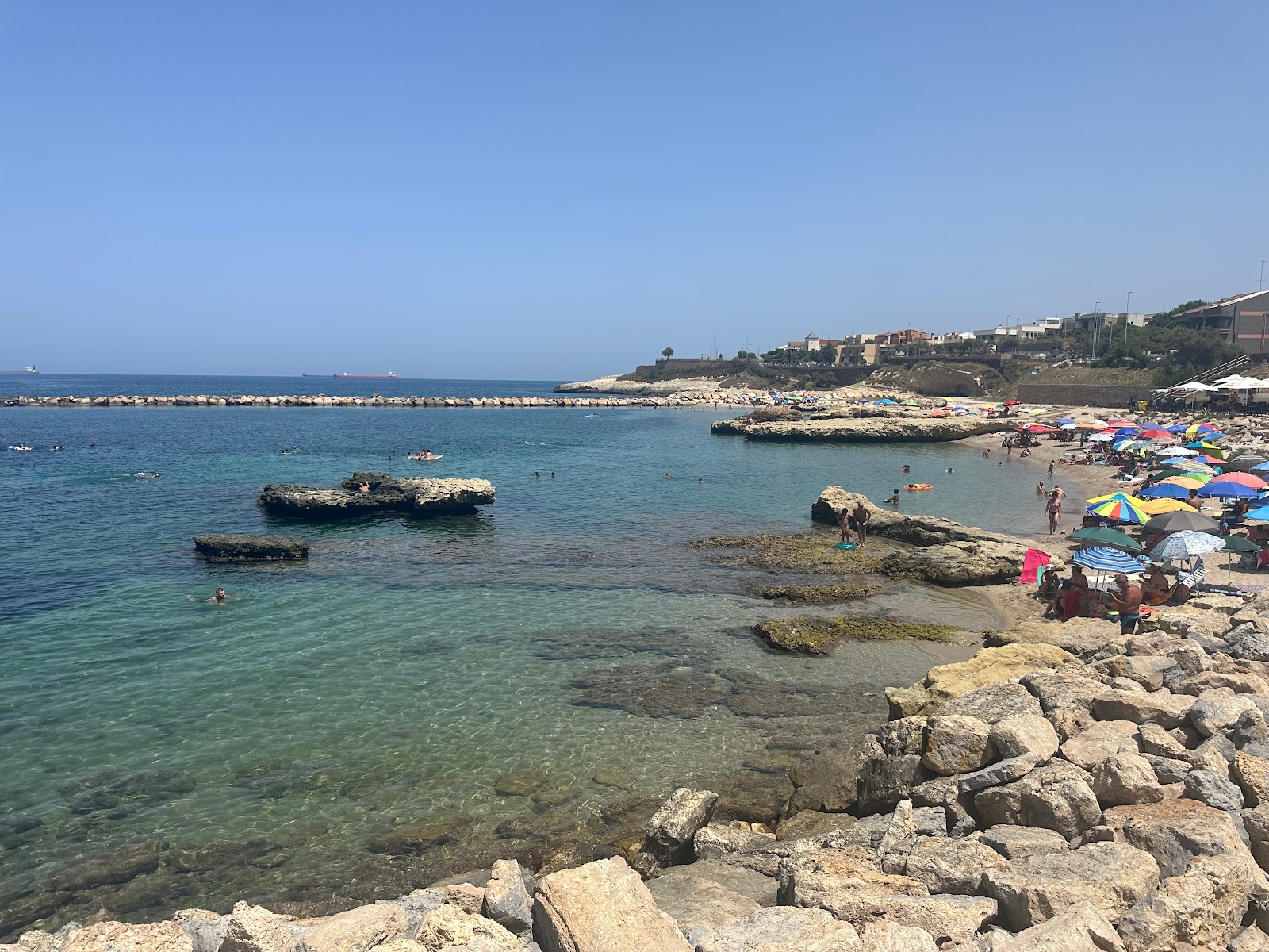 Acque Dolci Beach'in fotoğrafı imkanlar alanı