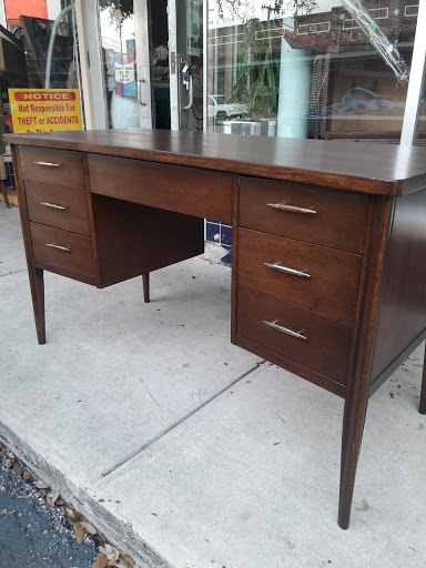 Furniture Store «San Antonio Furniture Finders», reviews and photos, 617 Fredericksburg Rd, San Antonio, TX 78201, USA