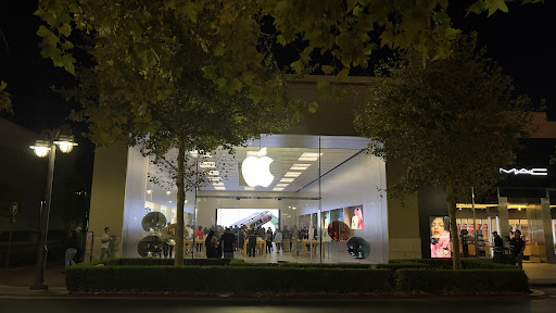 Cosmetics Store «M.A.C. Cosmetics», reviews and photos, 12453 South Main St, Rancho Cucamonga, CA 91739, USA