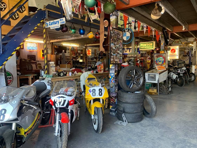 Reviews of Huggy's Speedshop in Leicester - Motorcycle dealer