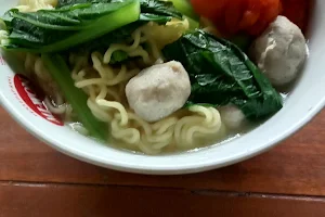 Baso Mi Ayam Etan Tower Mbecek image