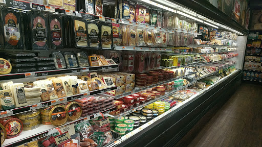Supermarket «Holiday Farms», reviews and photos, 374 Roslyn Rd, Roslyn Heights, NY 11577, USA