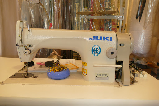 Dry Cleaner «Zengeler Cleaners», reviews and photos, 1401 Peterson Rd, Libertyville, IL 60048, USA