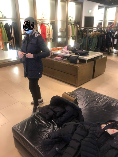 Clothing Store «Burberry Outlet», reviews and photos, 1 Outlet Blvd, Wrentham, MA 02093, USA