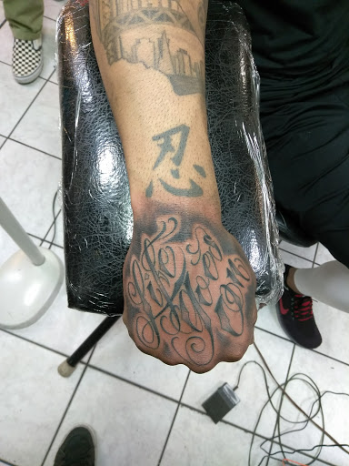 Tattoo Shop «Unlimited Tattoo», reviews and photos, 359 S Irwindale Ave, Azusa, CA 91702, USA