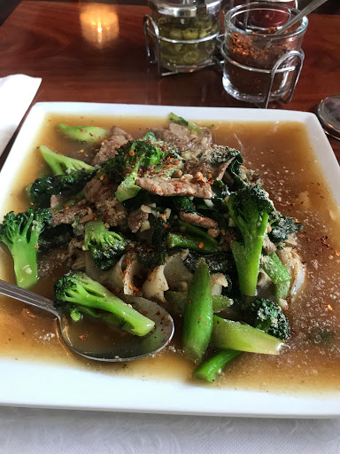 Wins Thai Cuisine image