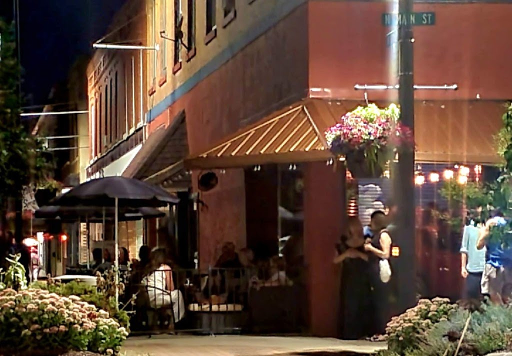 La Notte Bar and Pizzeria 52556