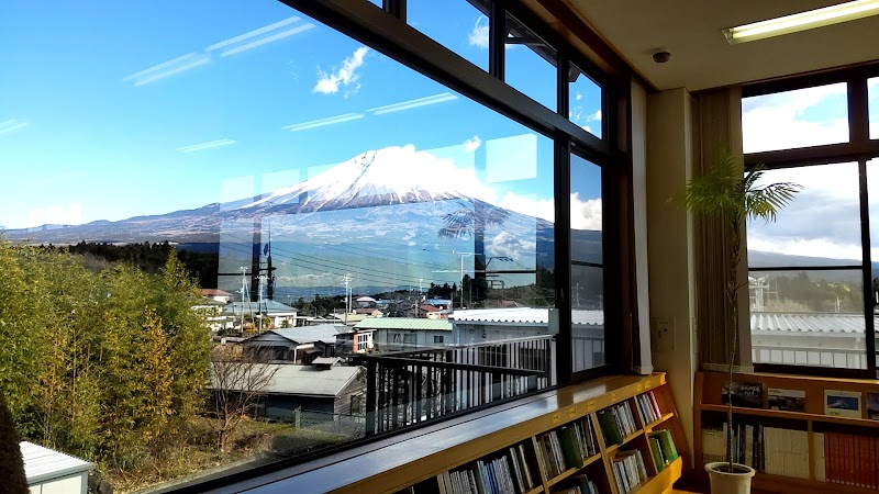 西富士図書館