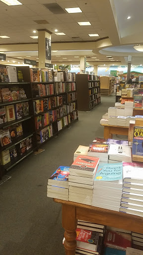 Bookshops open on Sundays in Las Vegas