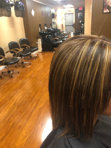 Beauty Salon «Jaeliz Dominican Beauty Salon», reviews and photos, 573 Broadway, Amityville, NY 11701, USA