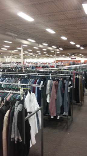 Clothing Store «Burlington Coat Factory», reviews and photos, 500 E Aurora Rd, Macedonia, OH 44056, USA