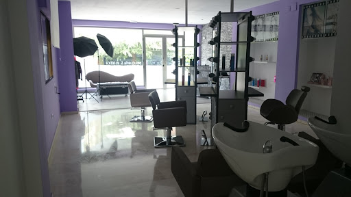 Peluquería Escena en Badajoz, Badajoz