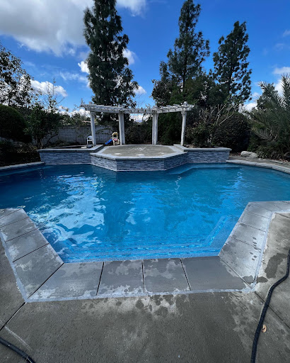 Swimming pool contractor Rancho Cucamonga